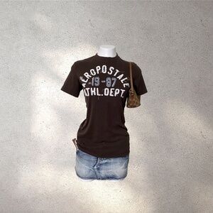 Early 2000s Aeropostale Chocolate Brown Graphic Tee